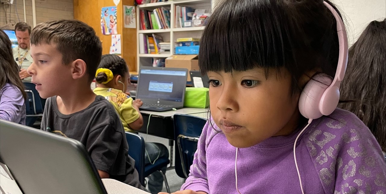 girl student on computer
